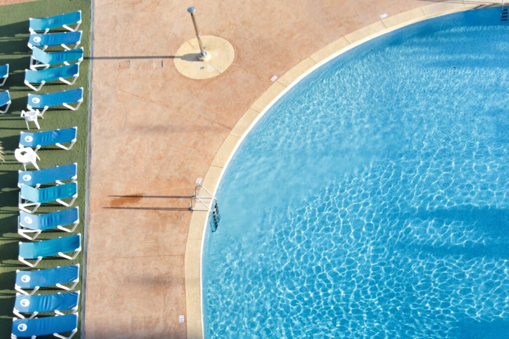 Cómo y cuándo podremos bañarnos en la piscina este verano